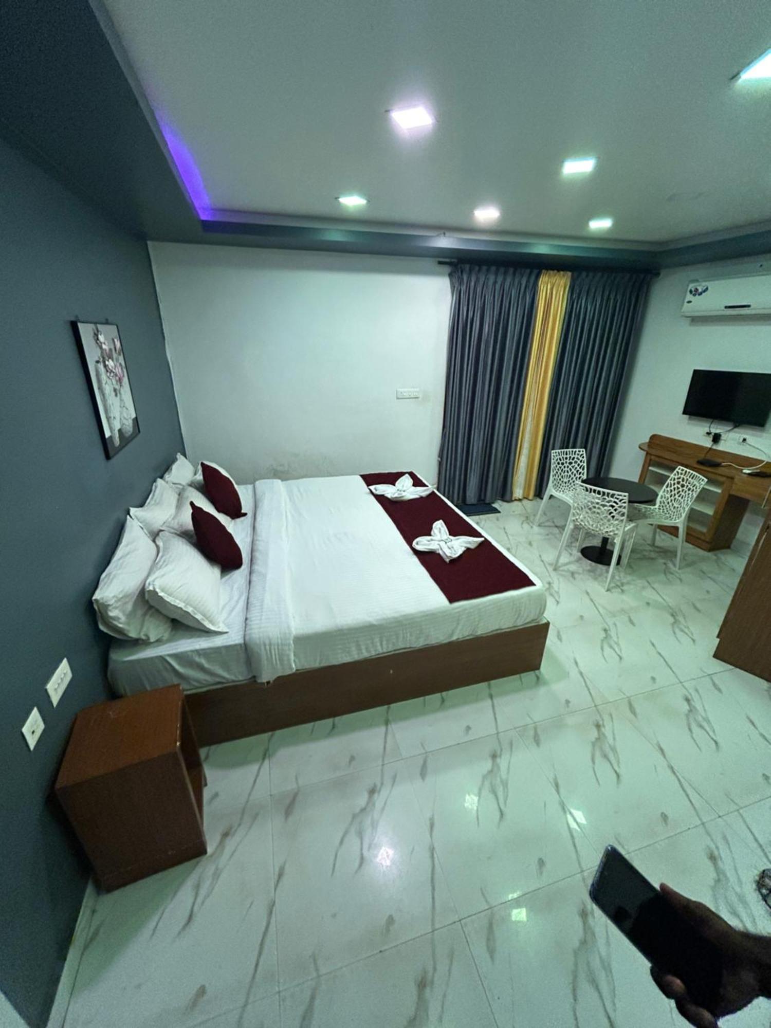 G Hotel Kottakuppam Екстер'єр фото